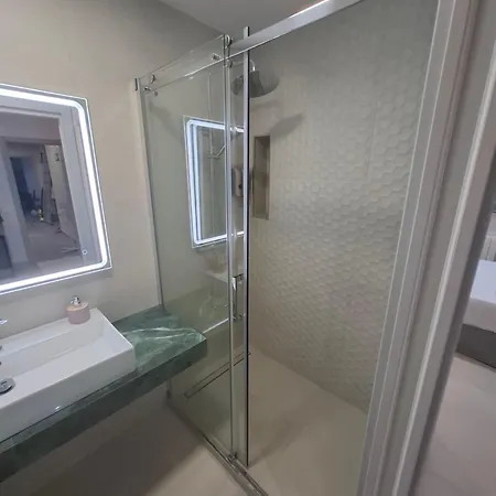 ゲストハウス Exotique サンタンデール