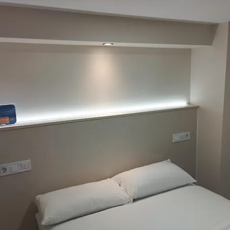 Exotique ゲストハウス 3*